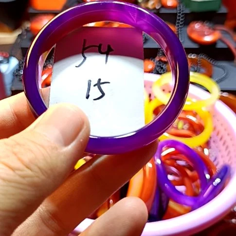 玛瑙/玉髓手镯未镶嵌