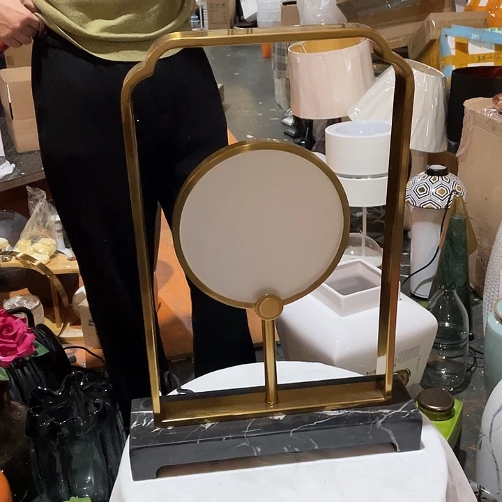 陶瓷花瓶，茶杯茶具。