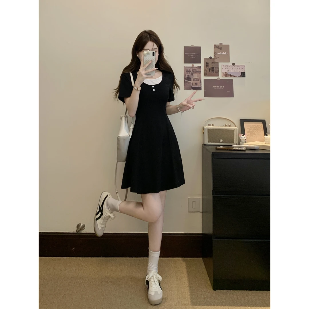 清2025夏季胖mm大码假两件圆领短袖连衣裙小个子显瘦小黑裙63348