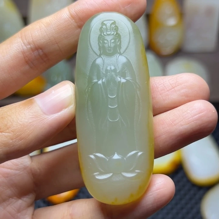 颈饰未镶嵌和田玉