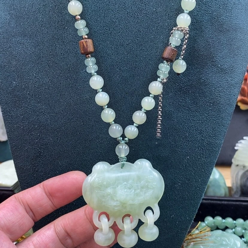 【闪购商品】未镶嵌岫玉吊坠