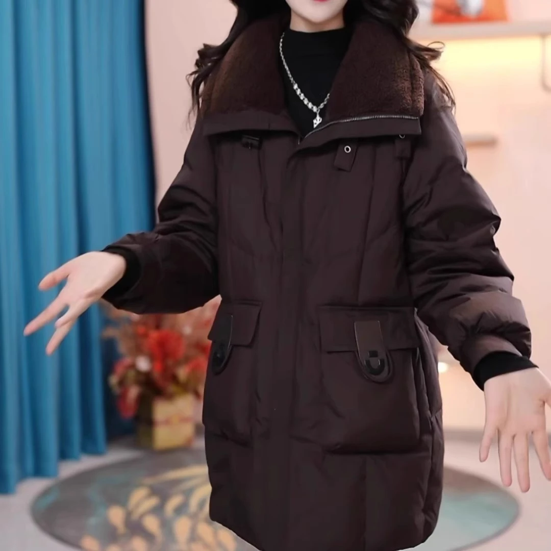 时尚气质纯色翻领羽绒服女2025年冬季新款加厚保暖宽松白鸭绒外套