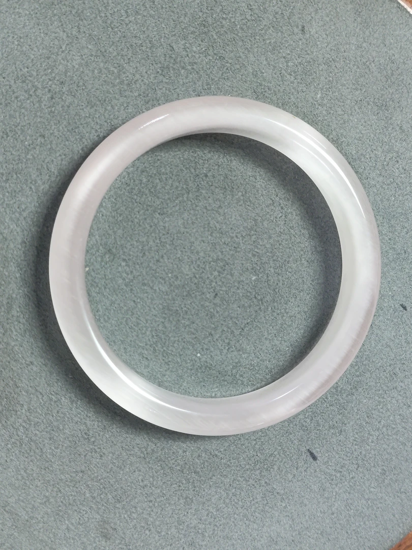 055号粉色猫眼正圈手镯