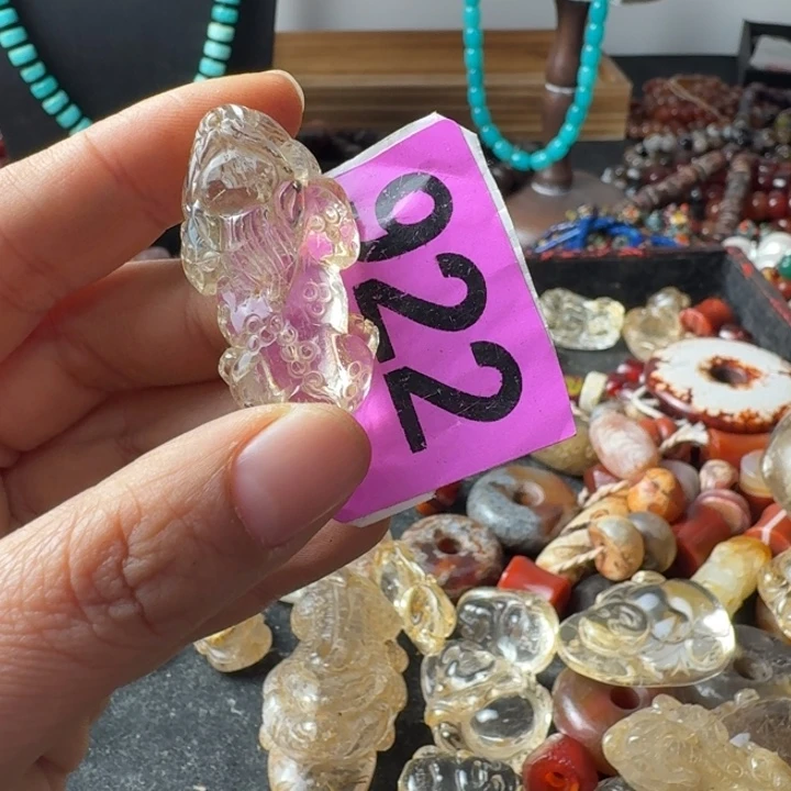 狐***幺玛瑙/玉髓未镶嵌颈饰