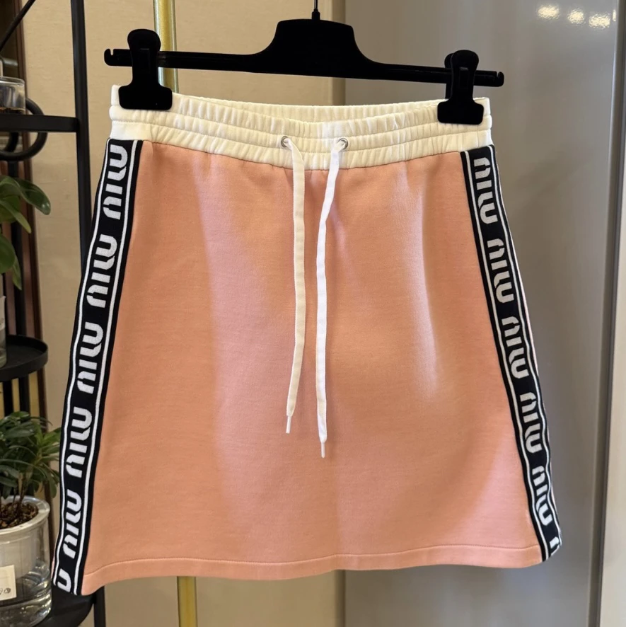 99新 MIU MIU/缪缪 MIUMIU缪缪抽绳运动休闲半裙XS码/E00692