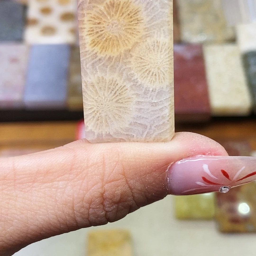 硅化玉颈饰合金?*果