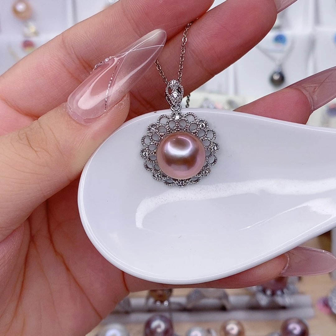 淡水珍珠吊坠(赠链)未镶嵌