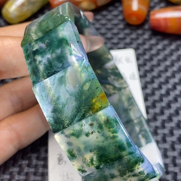 玛瑙/玉髓颈饰未镶嵌一**好