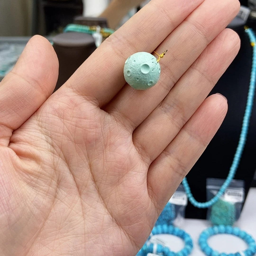 未镶嵌绿松石珠宝奇石