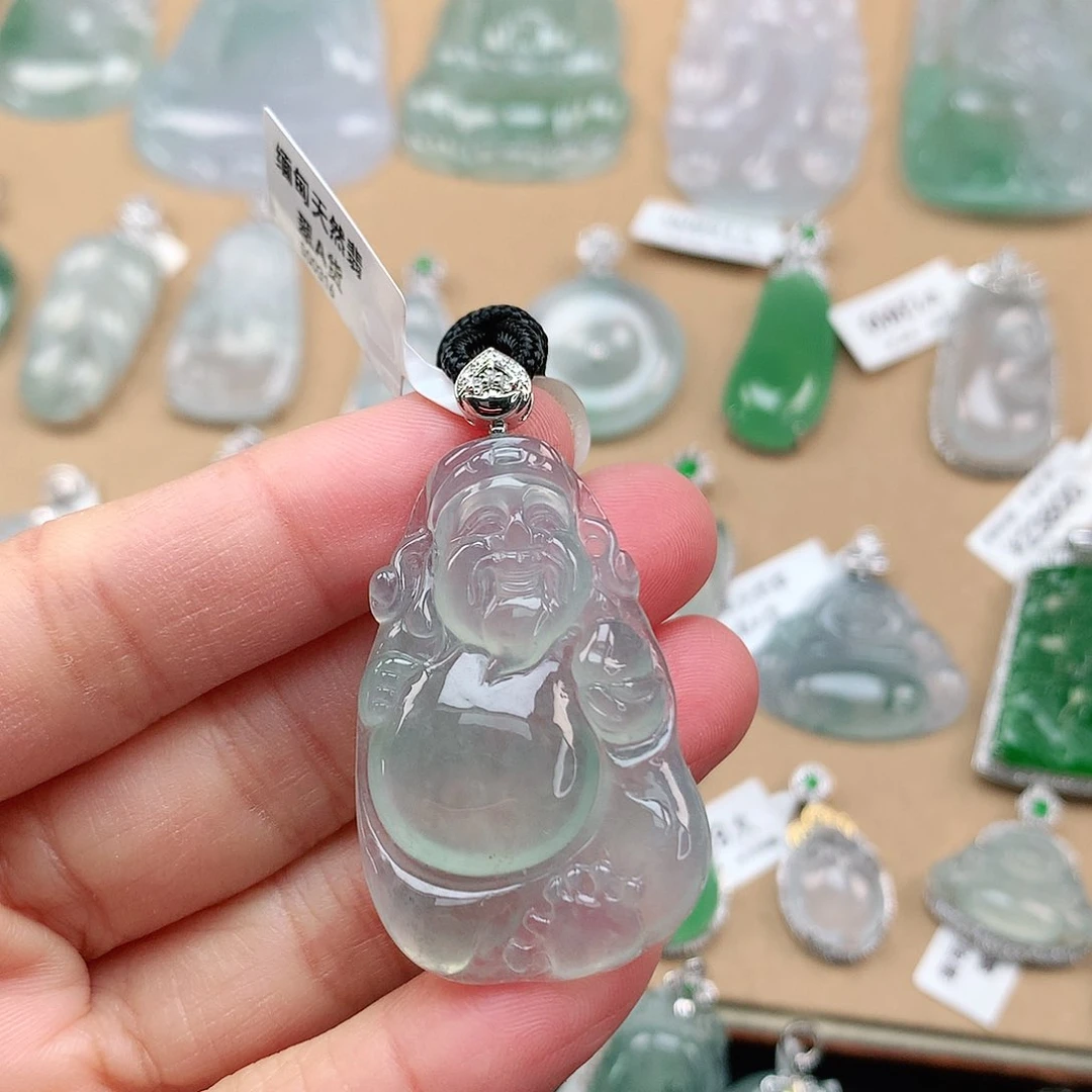 翡翠颈饰18K金镶嵌财神爷