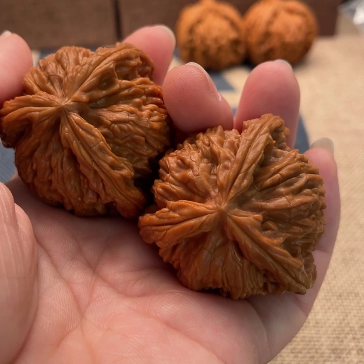 漠***狼核桃白狮子核桃40的