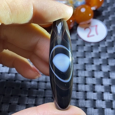 未镶嵌颈饰玛瑙/玉髓山**士