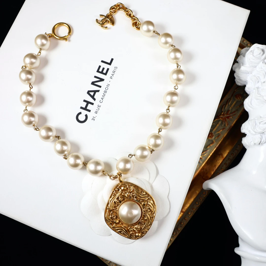95新 Chanel/香奈儿 柚礼中古/香奈儿素金雕花珍珠项链LZ506133