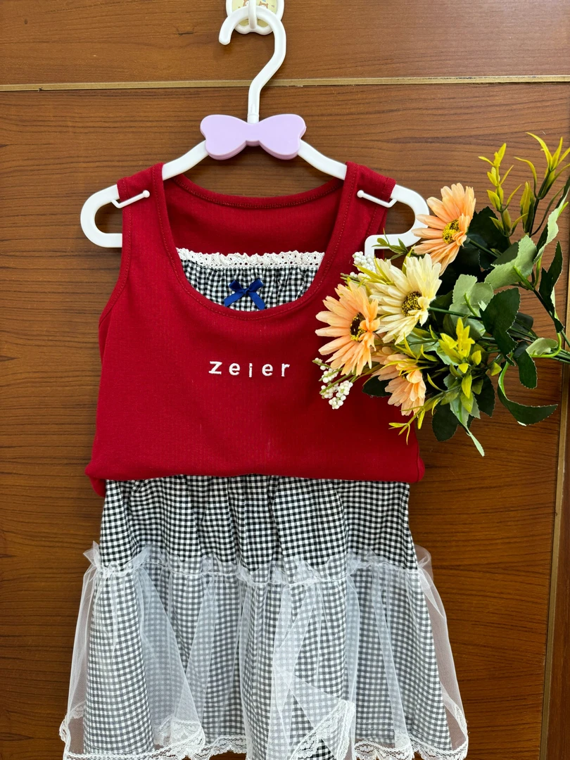 2025女童巨好看的夏款套装初夏穿搭酒红色背心两件套洋气针织韩版