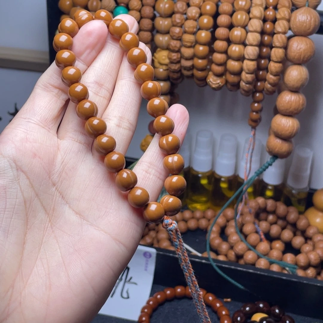 吊坠猴头核桃屁桃