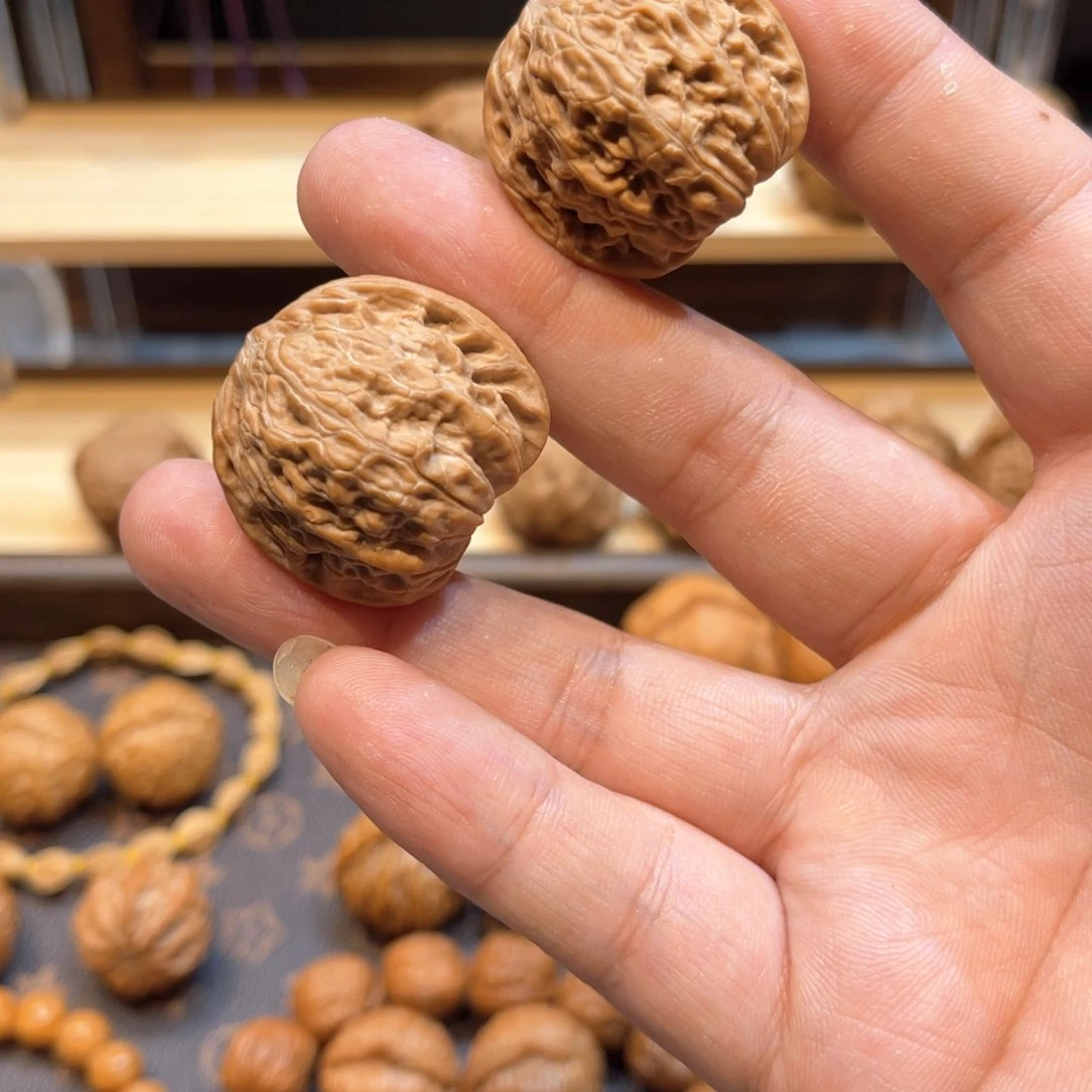 文玩核桃把件宁**远30小磨盘