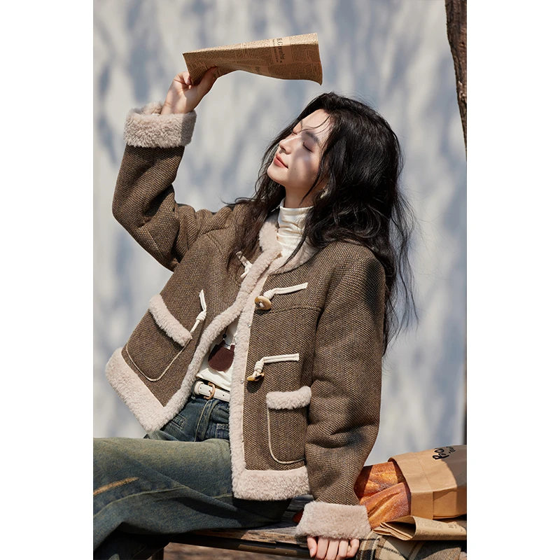 【年中大促】谜秀新中式国风皮毛一体外套女2024秋冬韩版保暖小香风