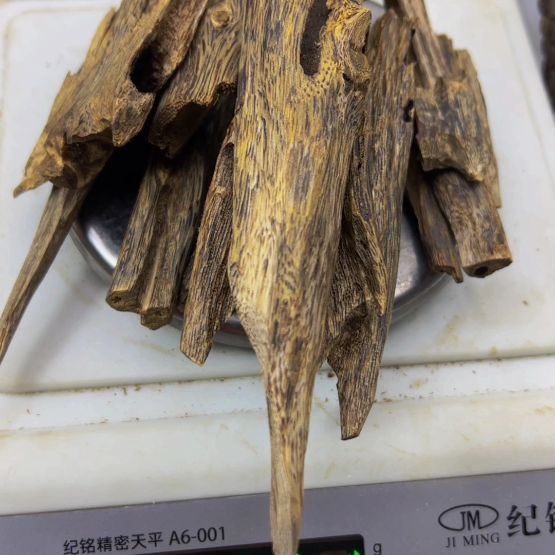 木奇楠白棋树心油
