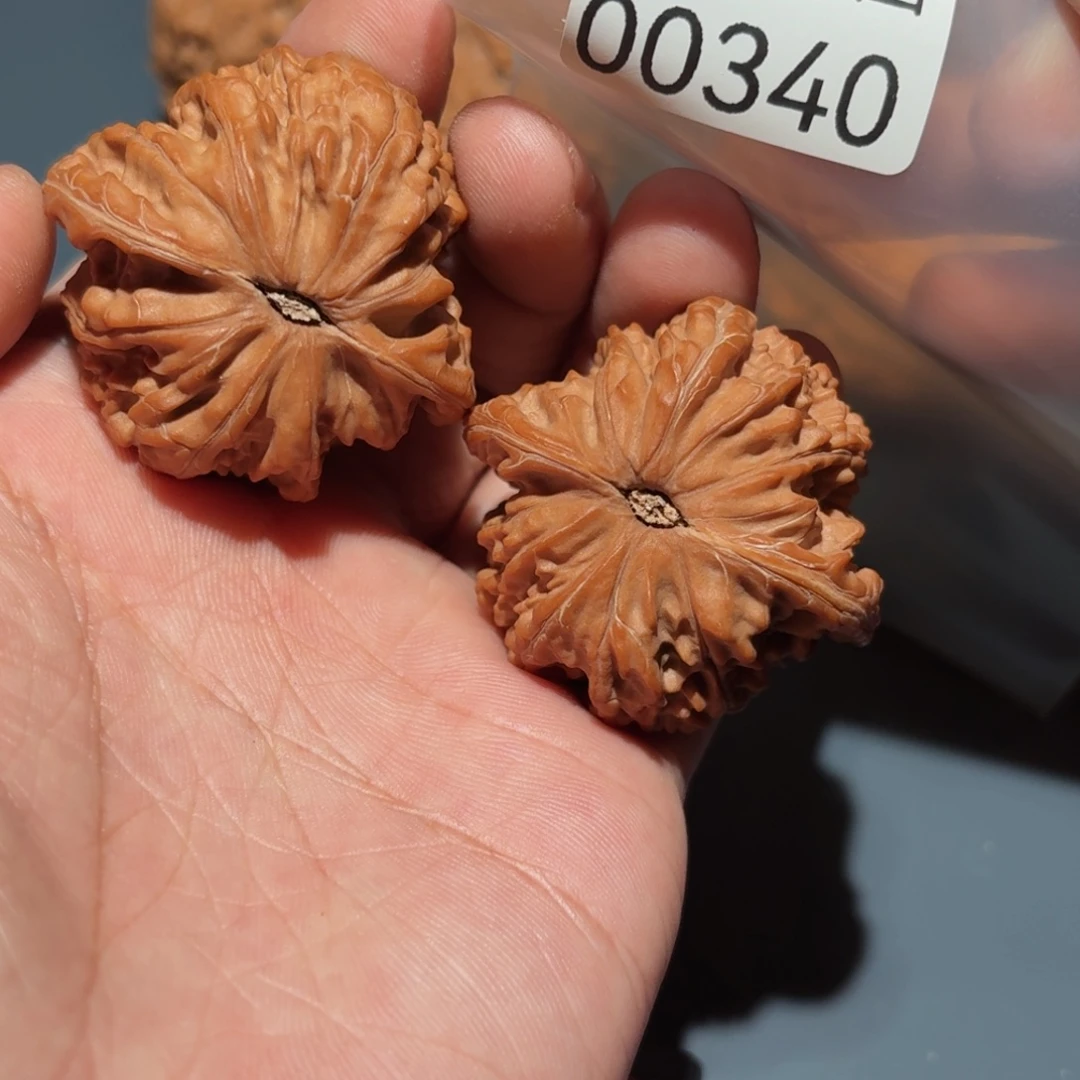 文玩核桃吊坠磨盘
