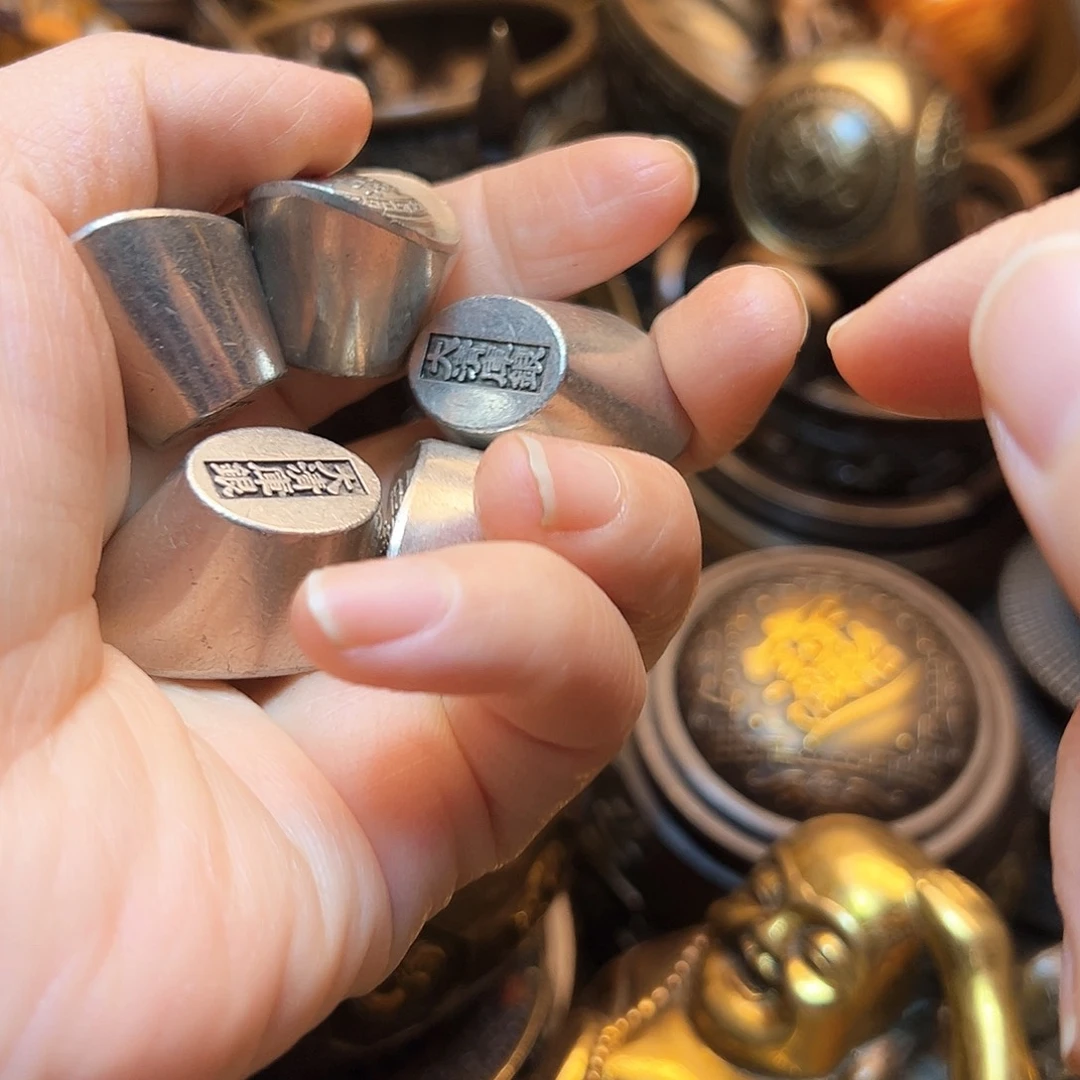 精美铜器工艺品等