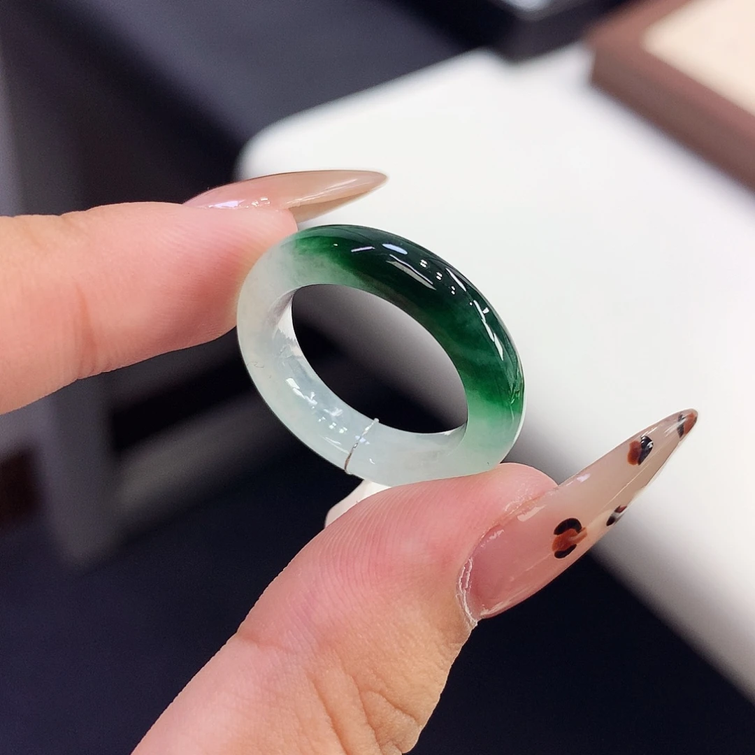 翡翠未镶嵌戒指15号