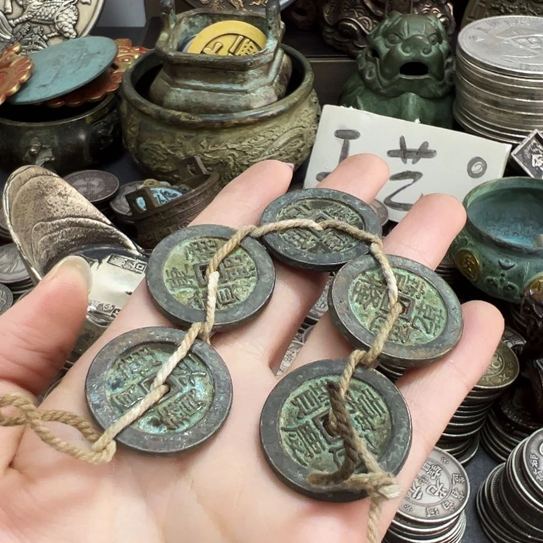 金属复古风格摆件