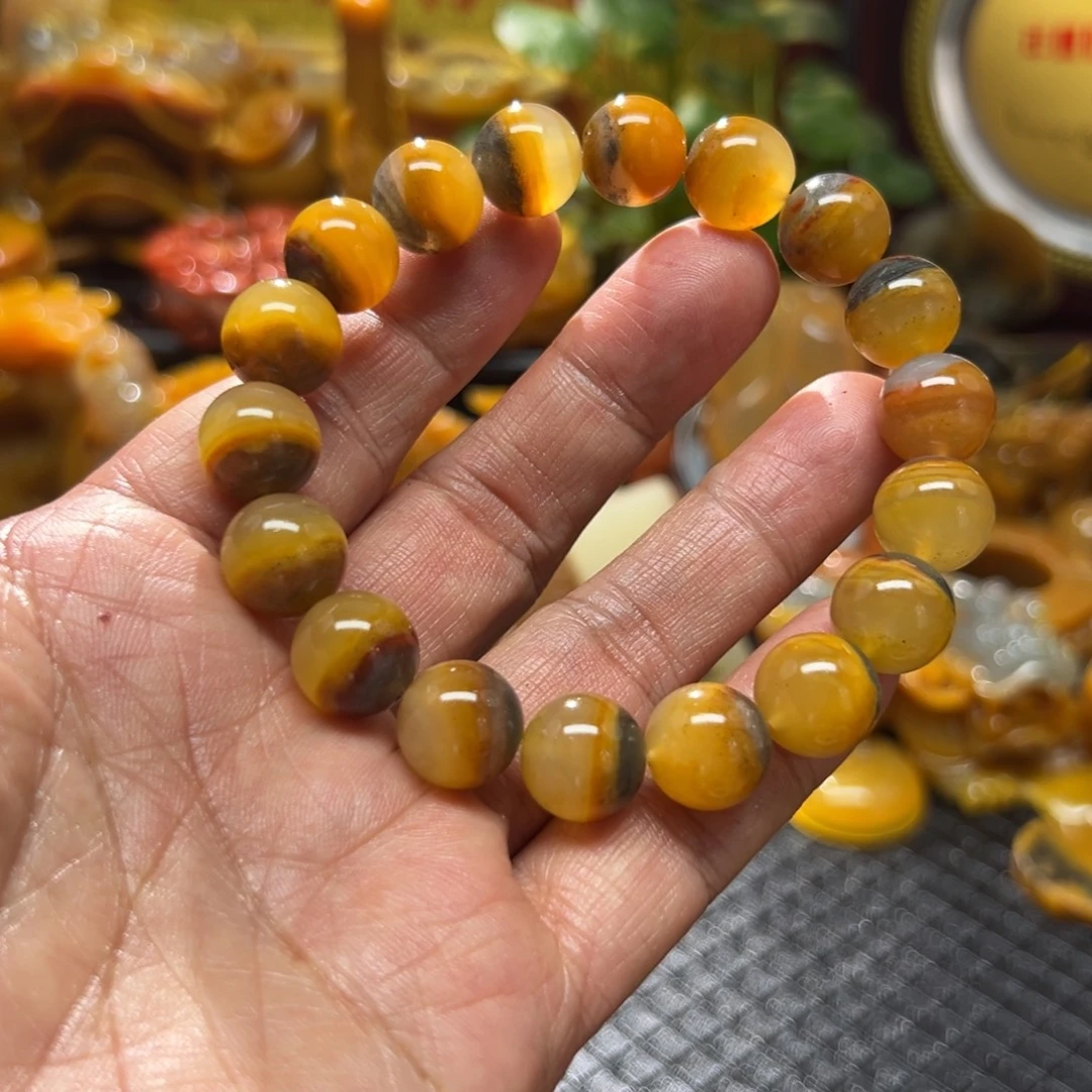 石英质玉未镶嵌颈饰