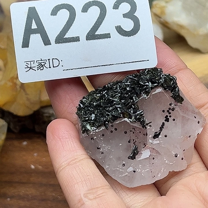 金***荣珠宝半成品未镶嵌水晶默认微瑕