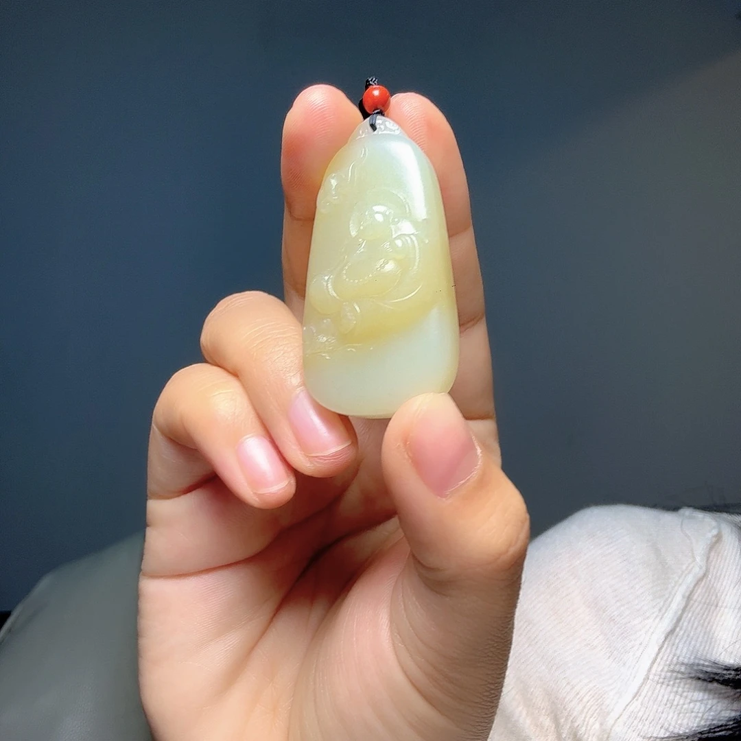 和田玉（糖玉）未镶嵌颈饰