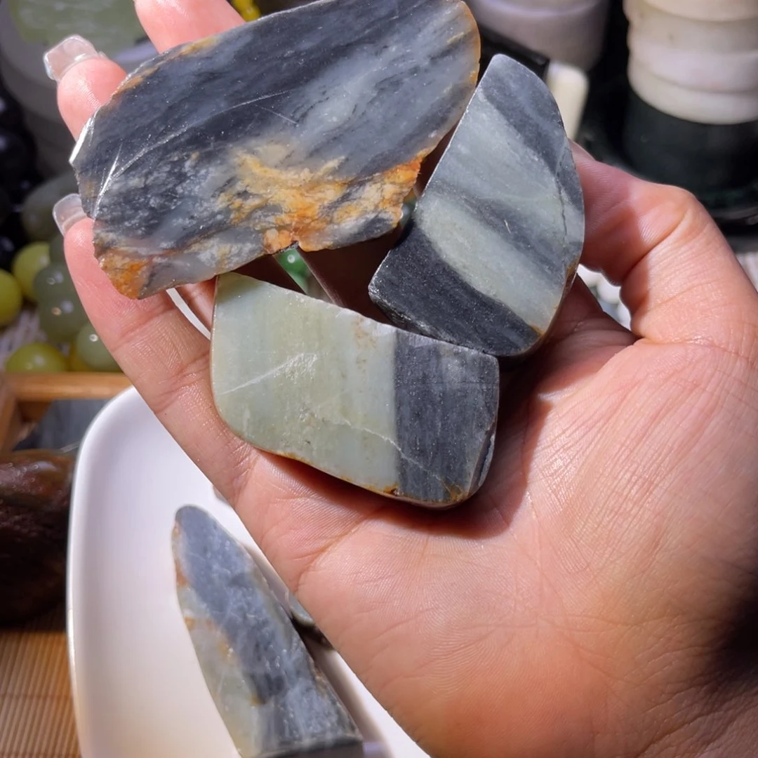 未镶嵌和田玉（糖玉）挂件落**山