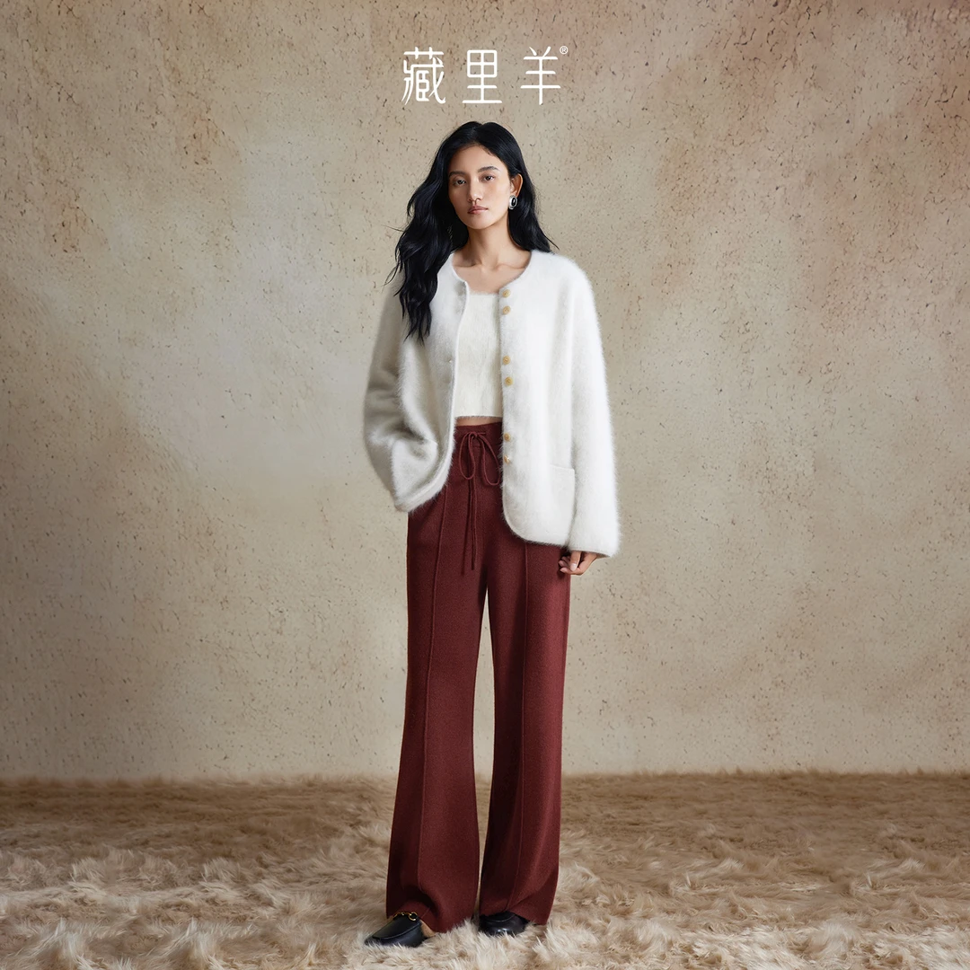藏里羊【北美小动物毛毛】贝贝白 法式浪漫圆领上衣M1524