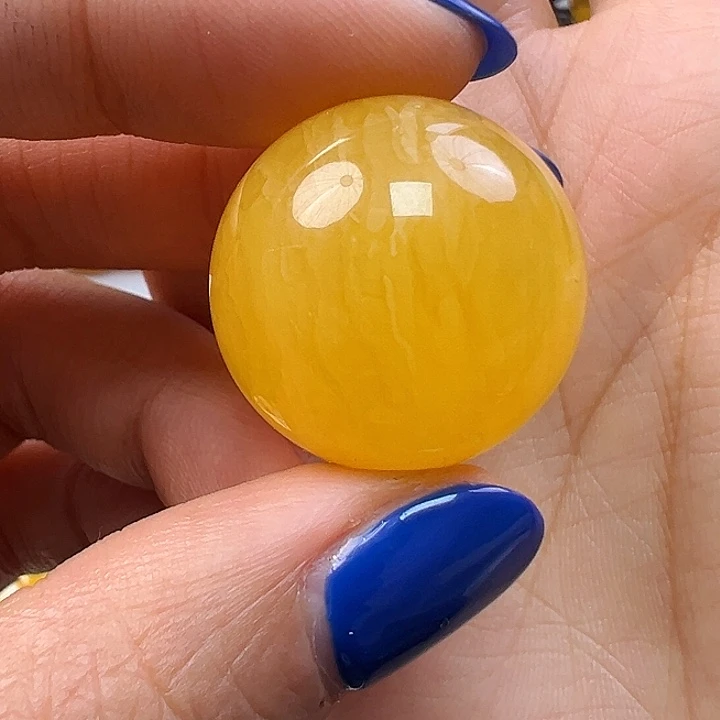 蜜蜡未镶嵌珠宝奇石