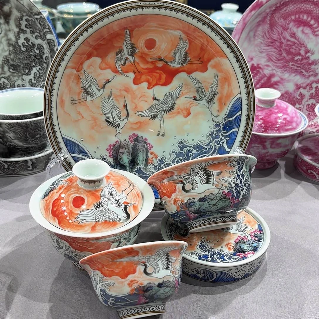 瓷片景德镇瓷器精品陈列