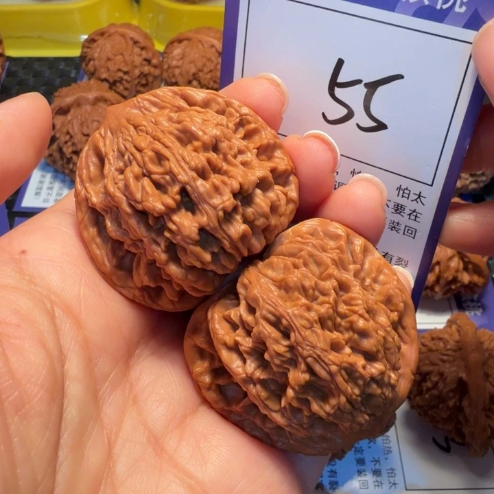 文玩核桃把件55促进虎42