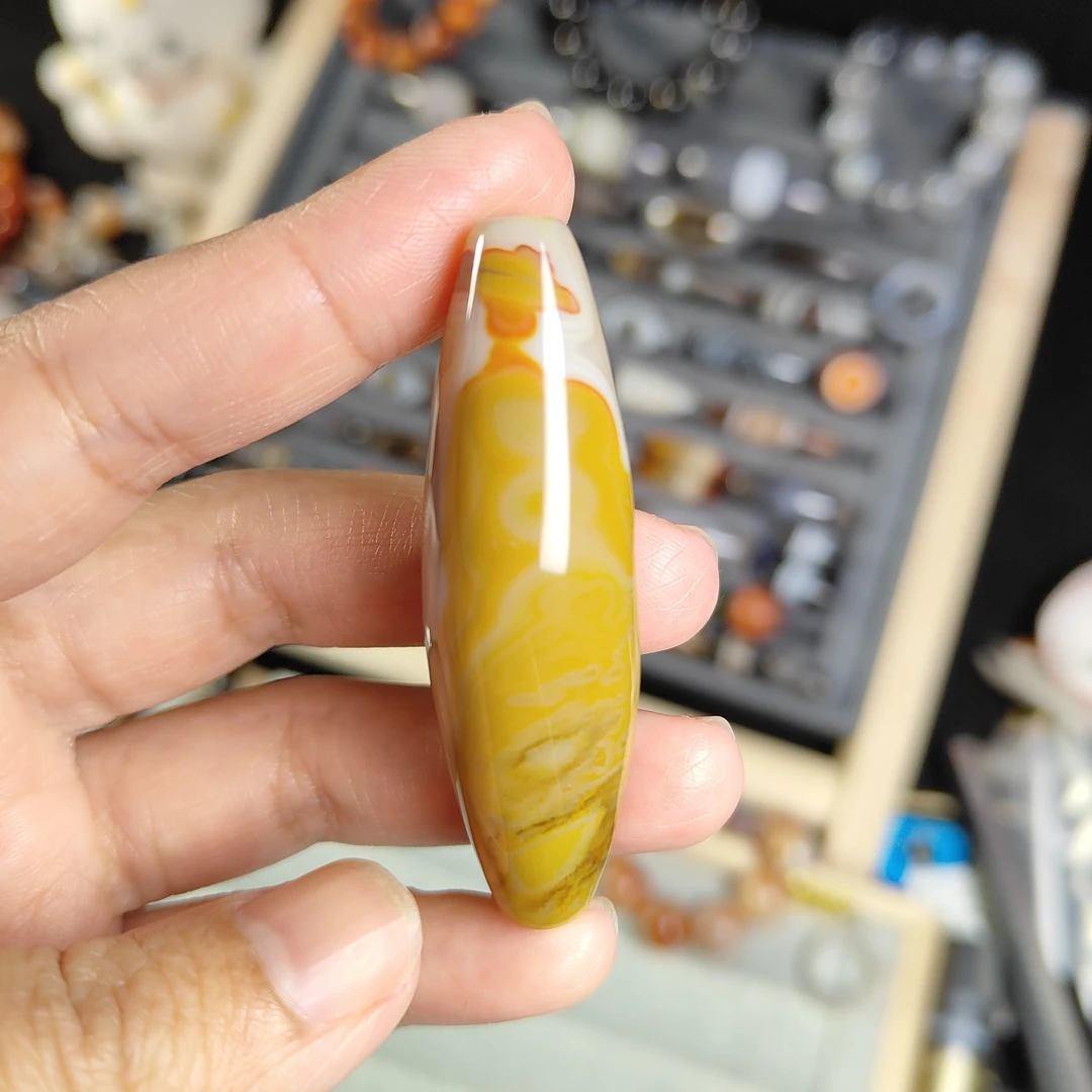 象形时装少女桶珠配饰锁骨链