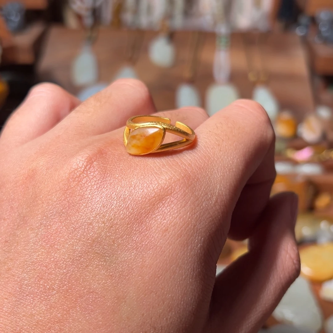 ****宝和田玉银S925镶嵌颈饰