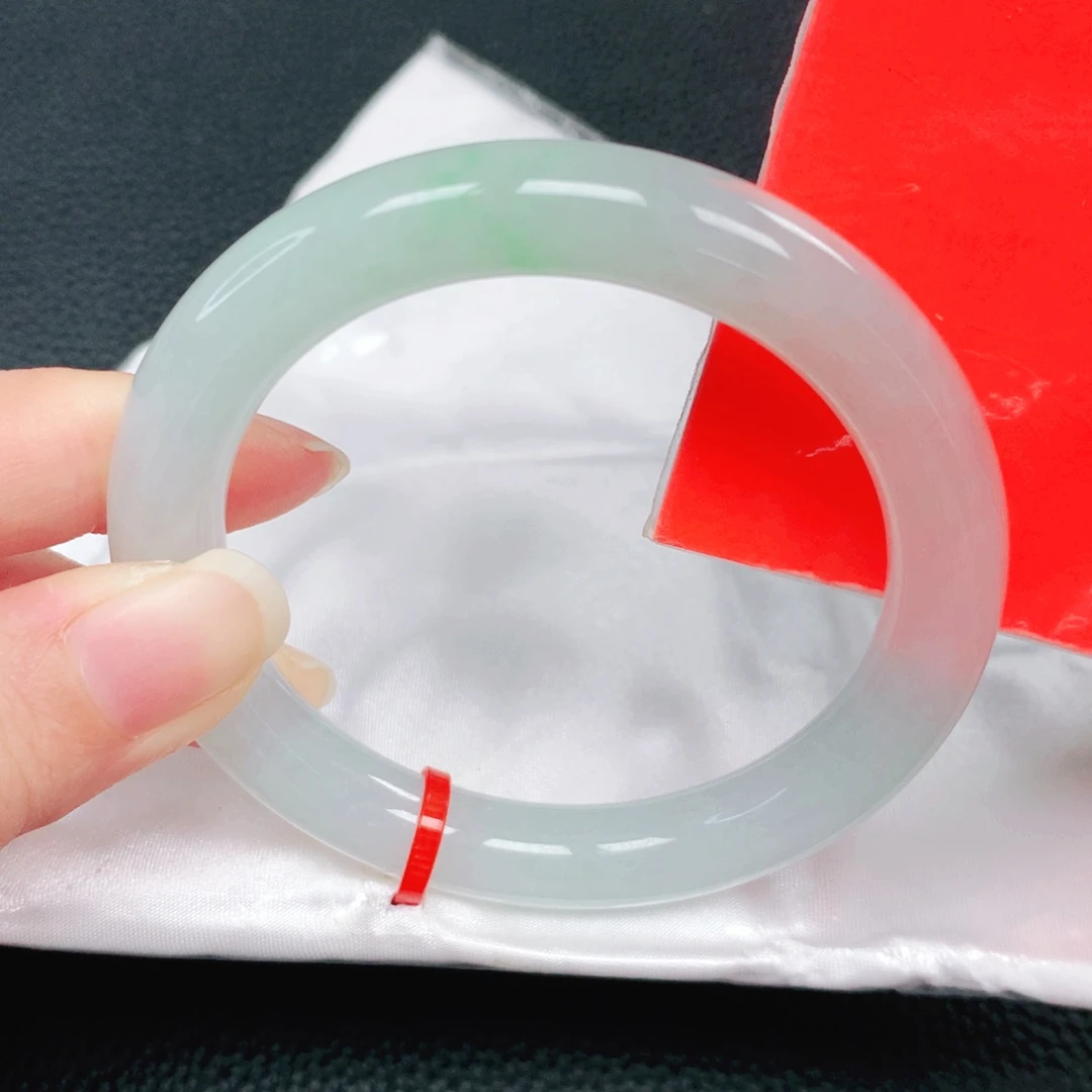 翡翠未镶嵌手镯54圈