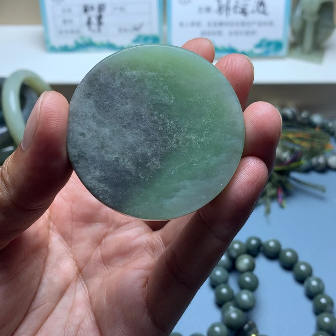 未镶嵌和田玉挂件