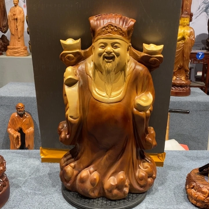 香樟木以**山香樟木木雕