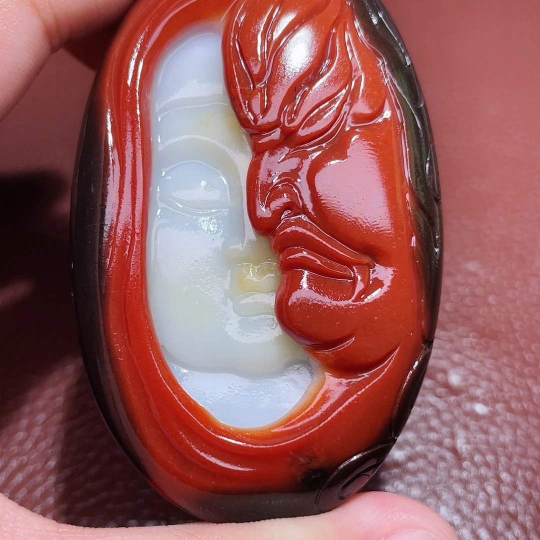 和田玉未镶嵌颈饰心**神