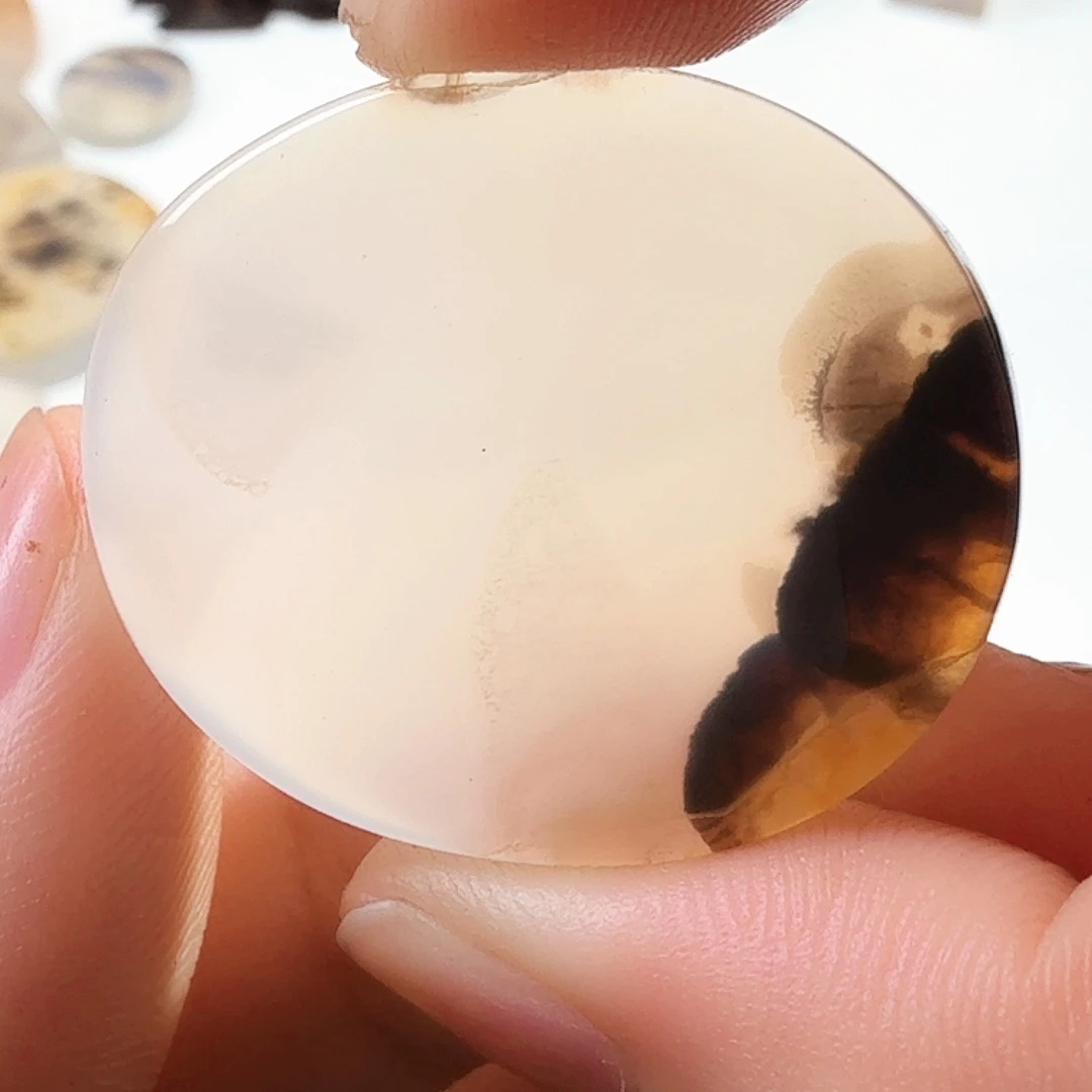 玛瑙/玉髓未镶嵌珠宝半成品