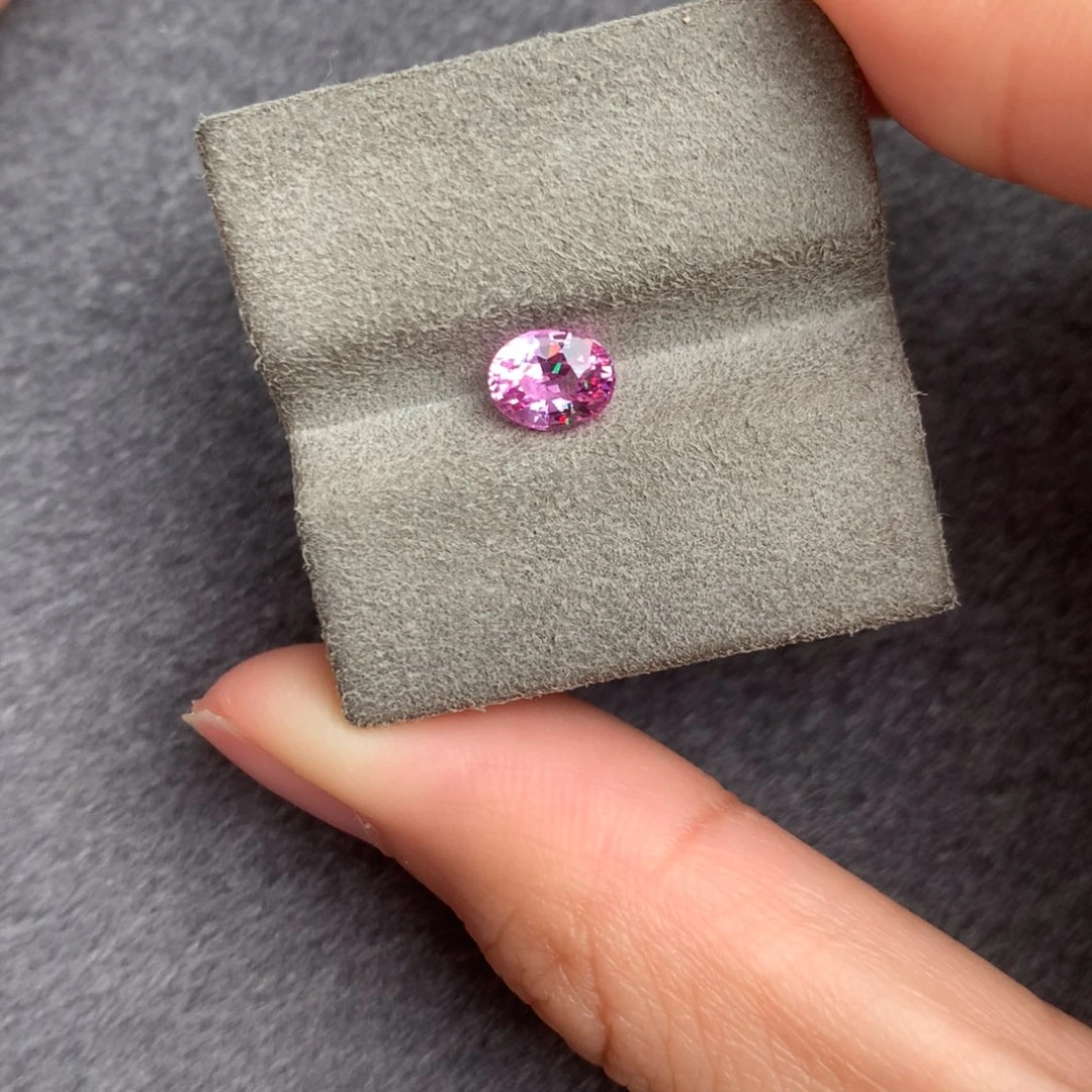 裸石蓝宝石1.07ct无烧粉蓝宝