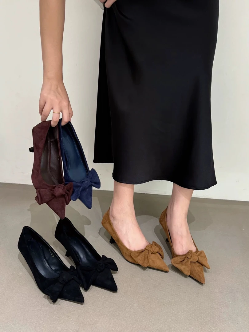 2025秋季新款尖头绒面蝴蝶结复古高跟鞋女时尚百搭细跟通勤单鞋