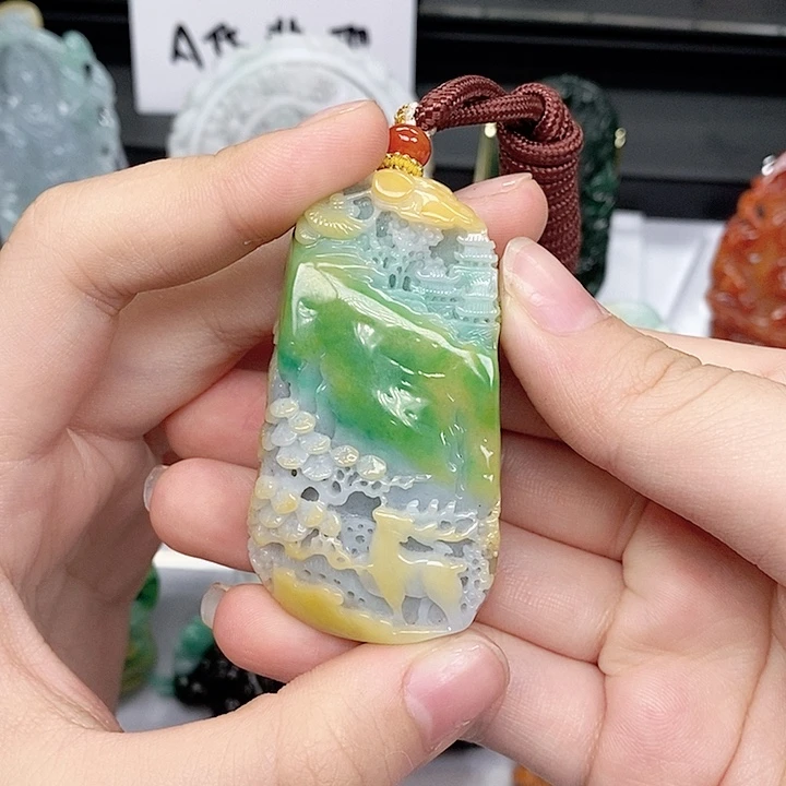 颈饰未镶嵌翡翠翡翠A货