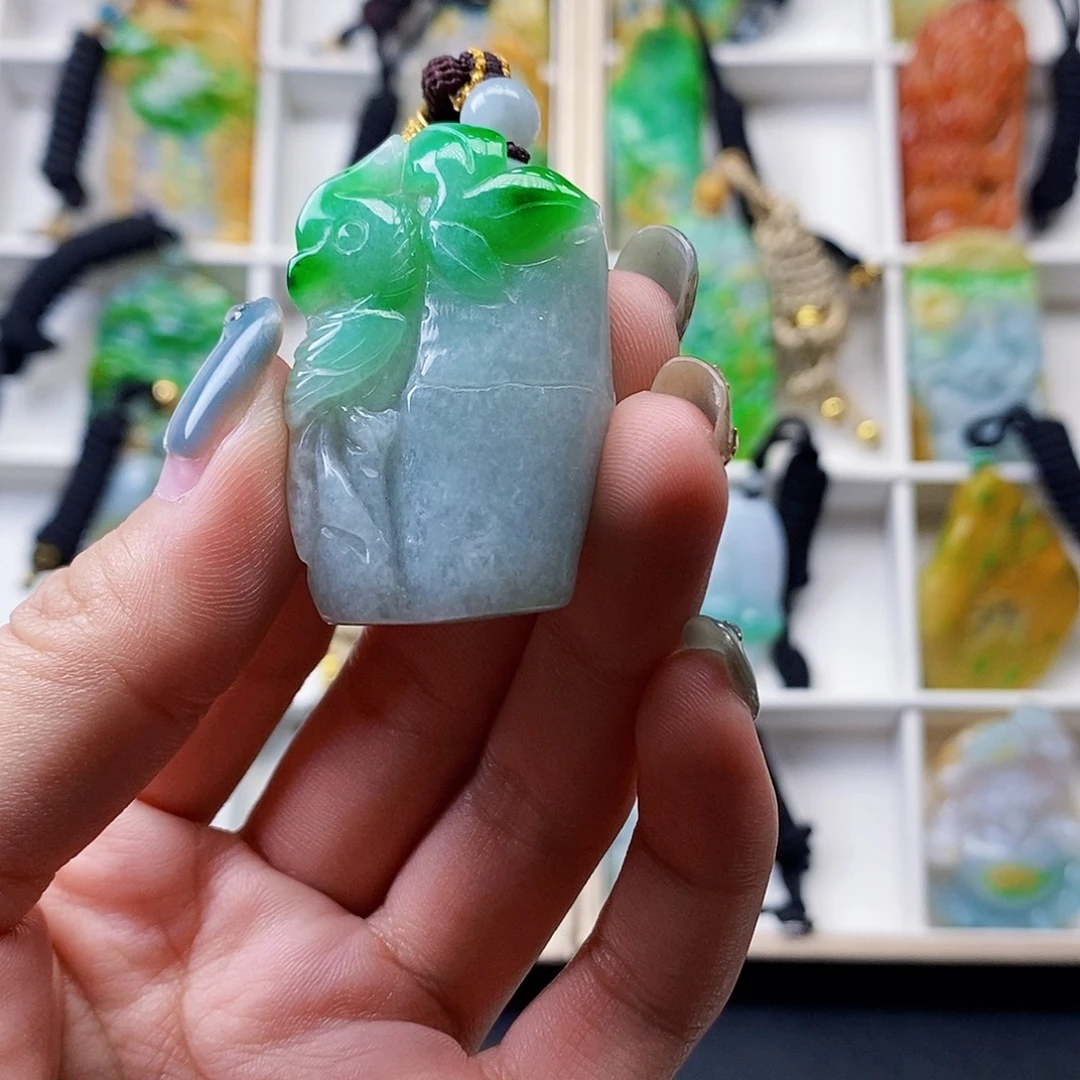 翡翠未镶嵌颈饰翡翠A货