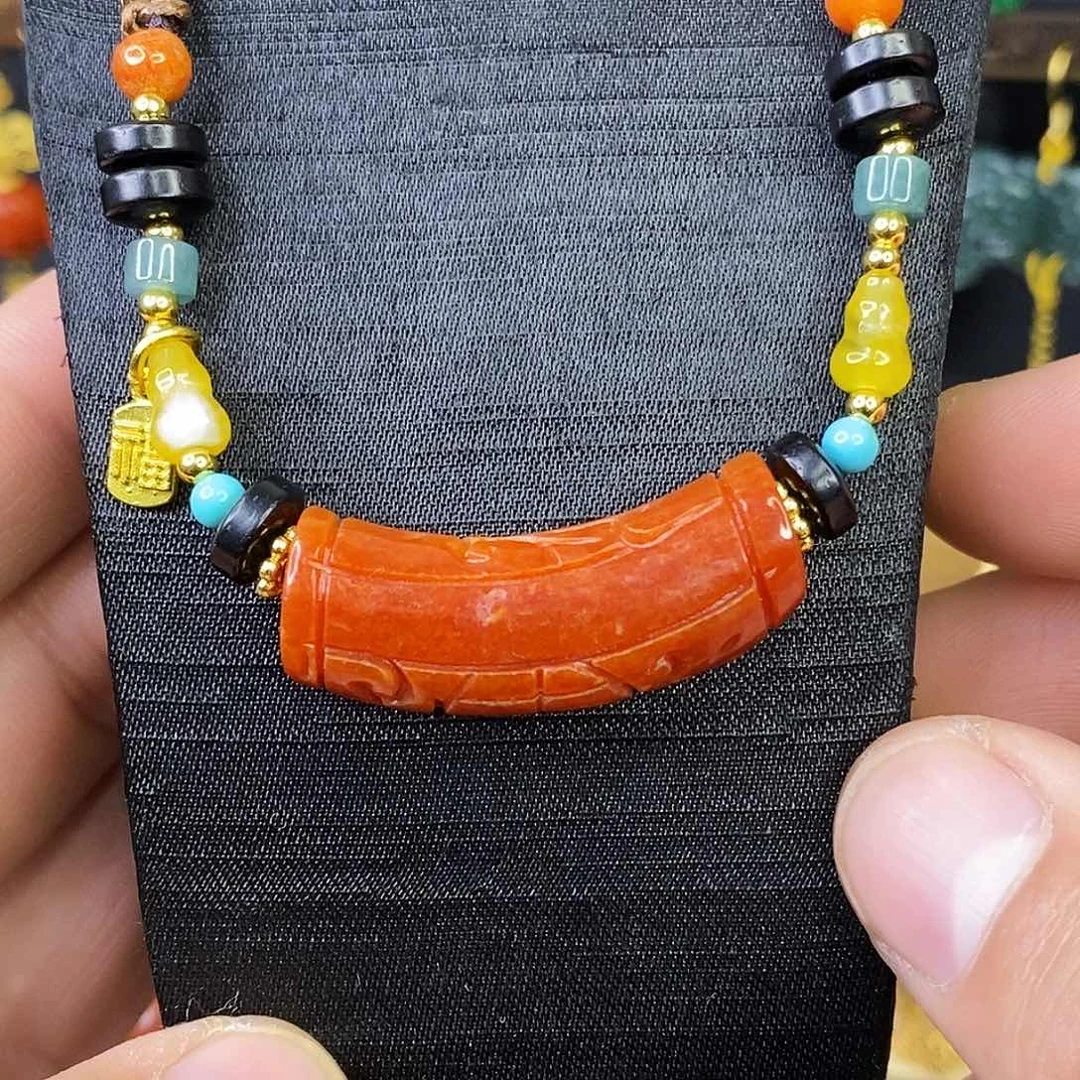 颈饰未镶嵌翡翠吊坠