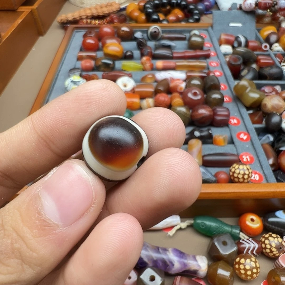老***袁合金玛瑙/玉髓珠宝半成品