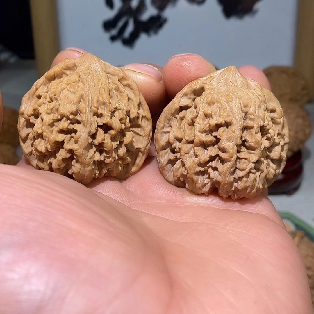 文玩核桃把件42尺满天星