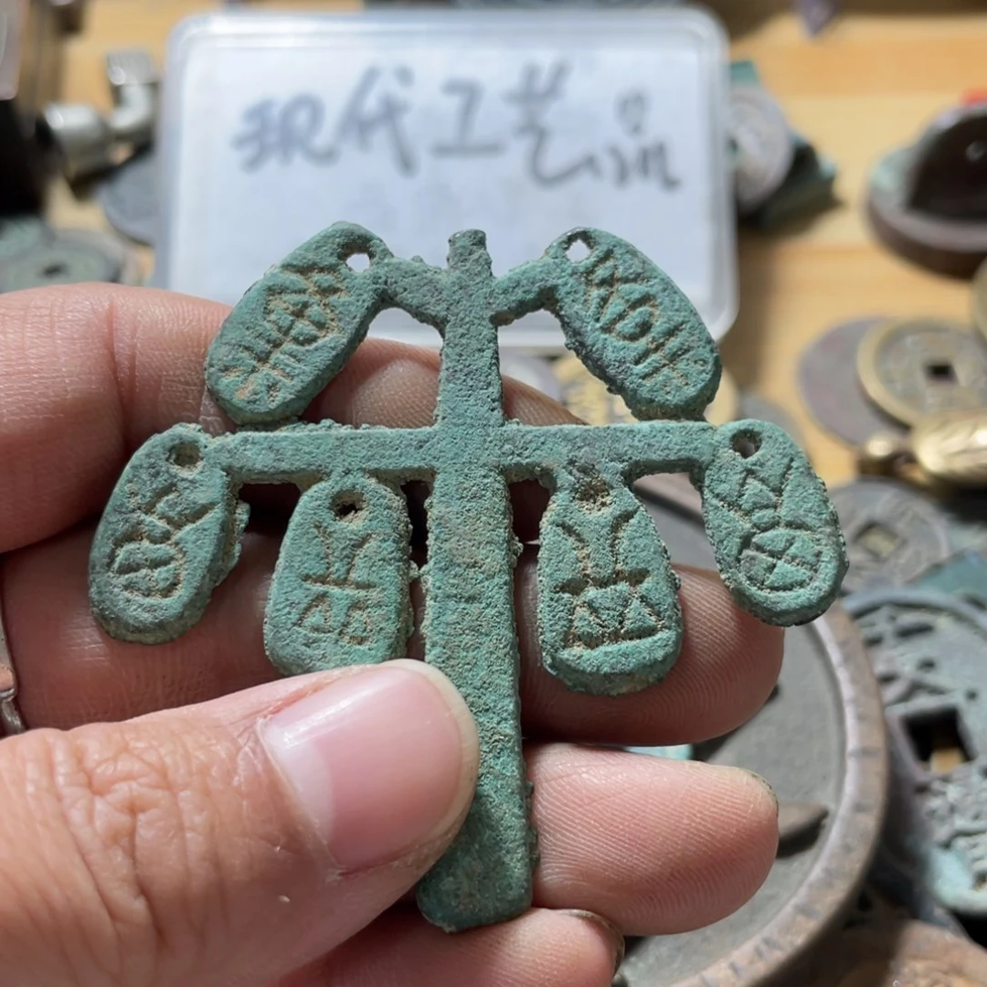 铜现代工艺品学习币