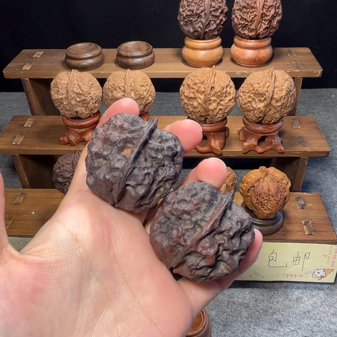 文玩核桃吊坠z七彩皇冠43mm